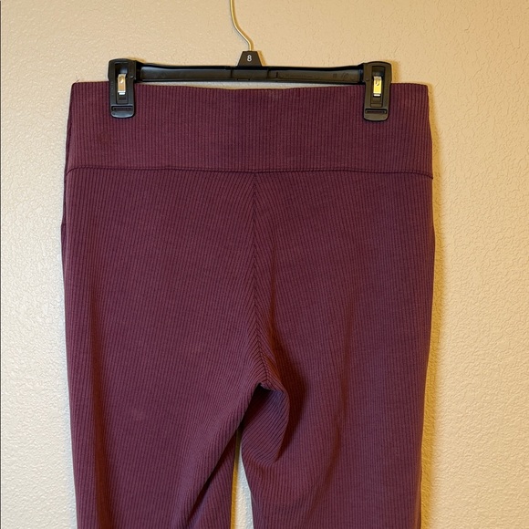 Women’s Flare Ribbed Lululemon Pants - Picture 5 of 9